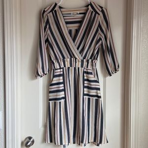 Summer striped dress with pockets
